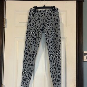 Sweaty Betty Gray Leopard Print Leggings